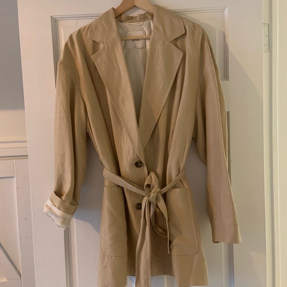 Aritzia Wilfred Novella linen jacket in olive beige colour, size medium. - Picture 5 of 7